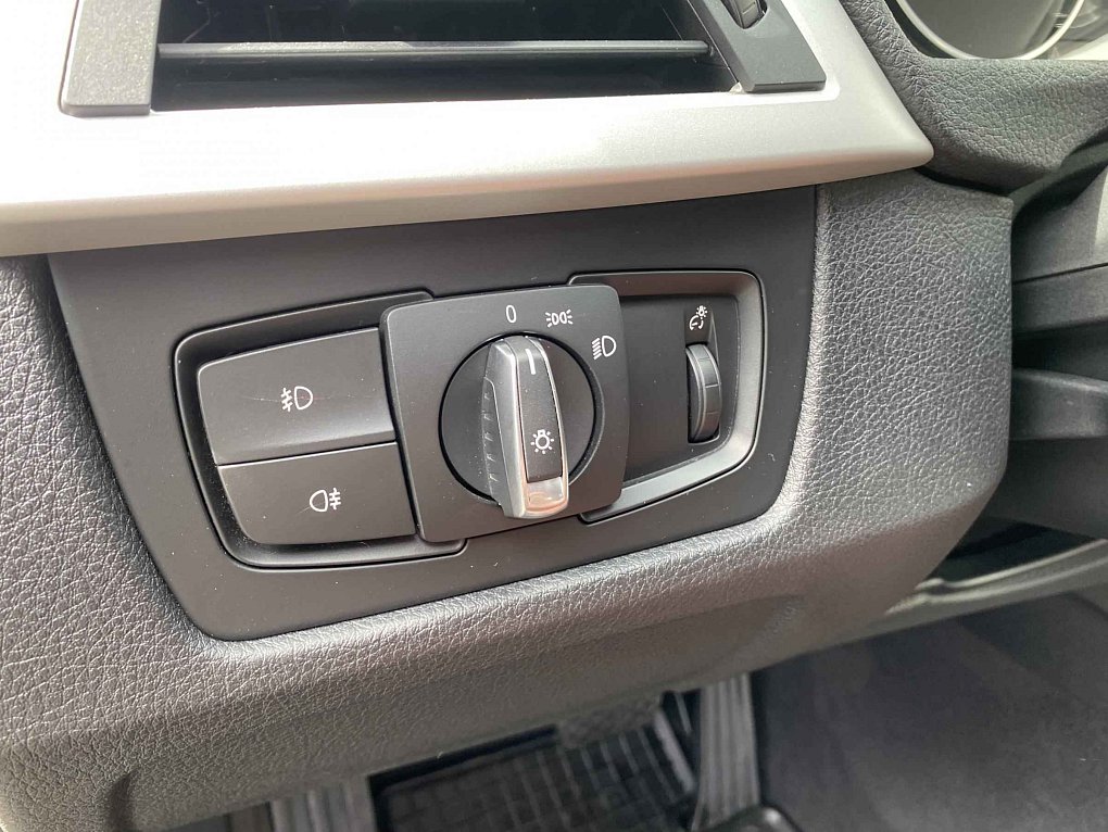 BMW Řada 3 3.0i  335i