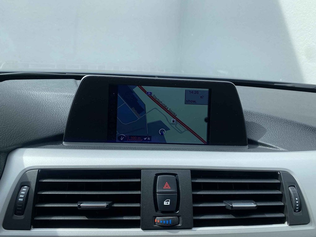 BMW Řada 3 3.0i  335i