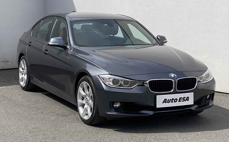 BMW Řada 3 3.0i  335i
