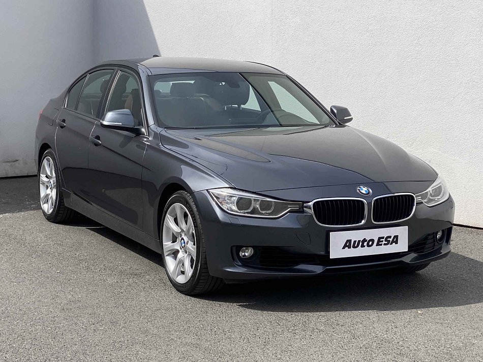 BMW Řada 3 3.0i  335i