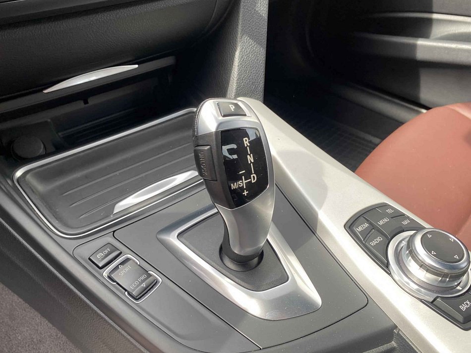 BMW Řada 3 3.0i  335i