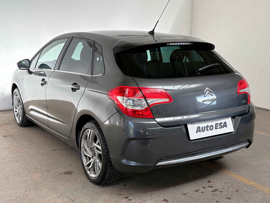 Citroën C4 1.6i 