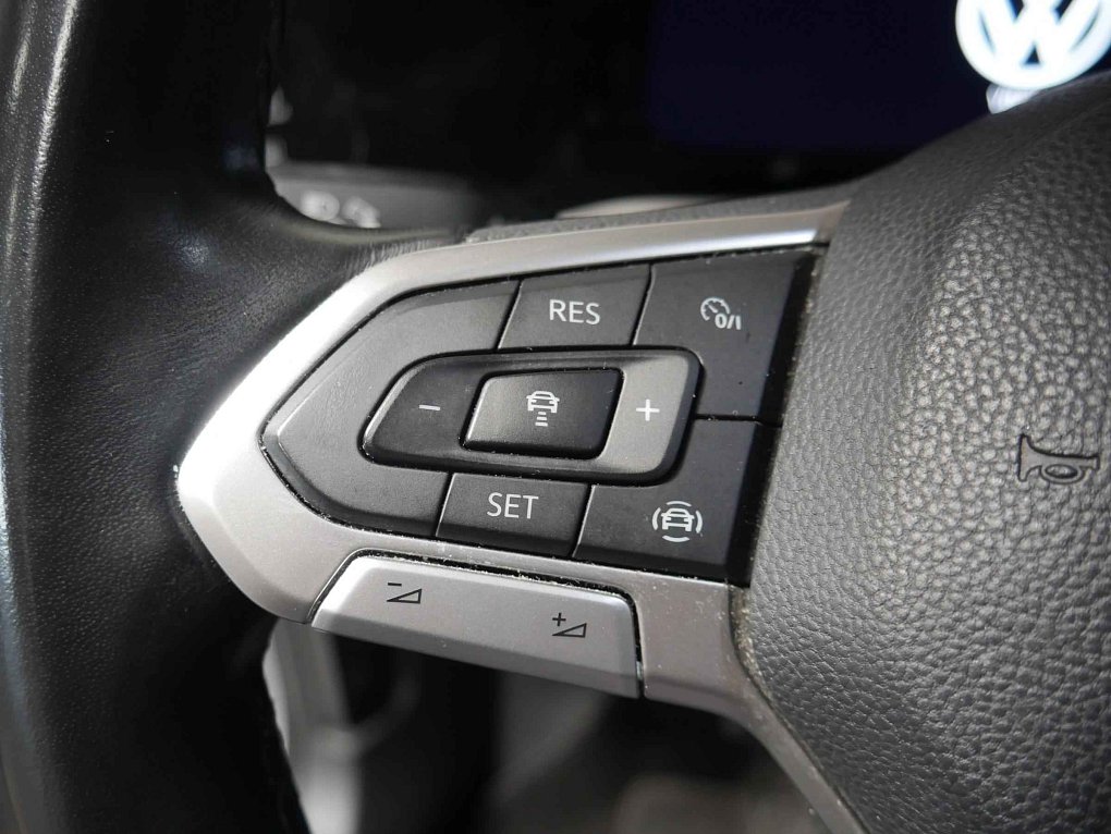 Volkswagen Golf 1.5 TSi 
