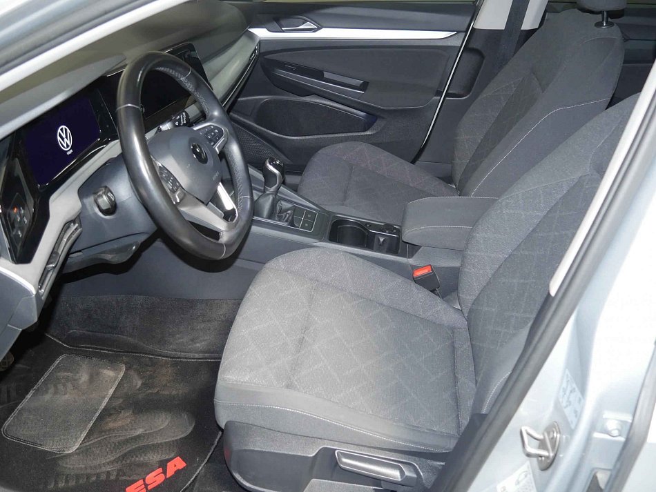 Volkswagen Golf 1.5 TSi 