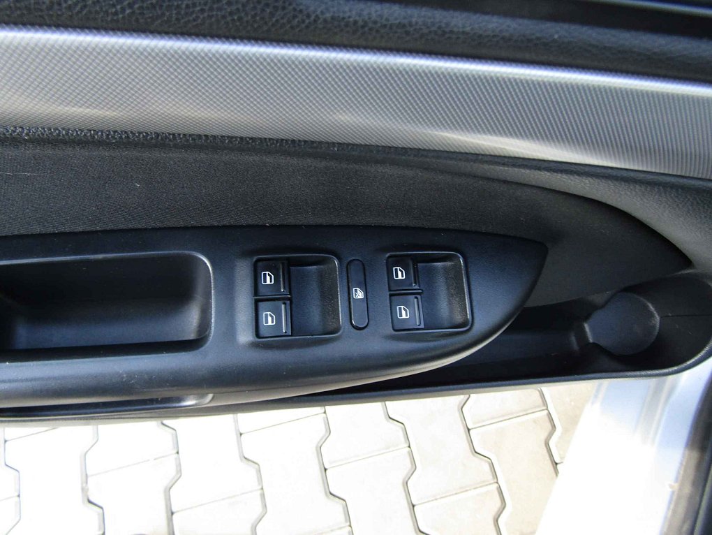 Škoda Octavia II 1.6 TDi Elegance
