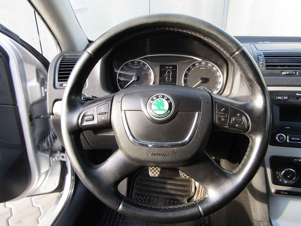 Škoda Octavia II 1.6 TDi Elegance
