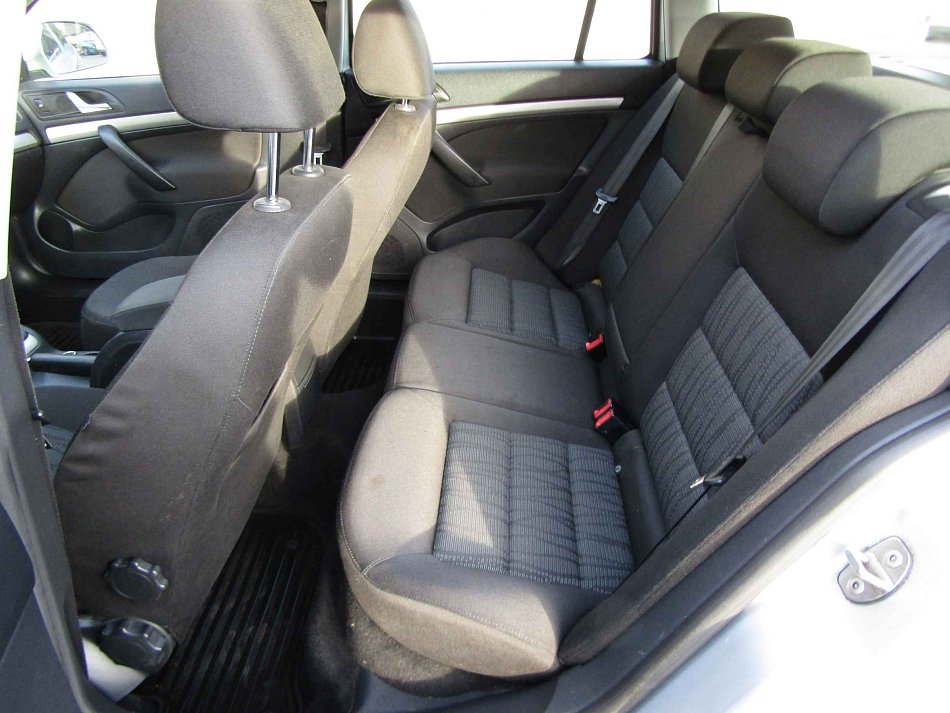 Škoda Octavia II 1.6 TDi Elegance