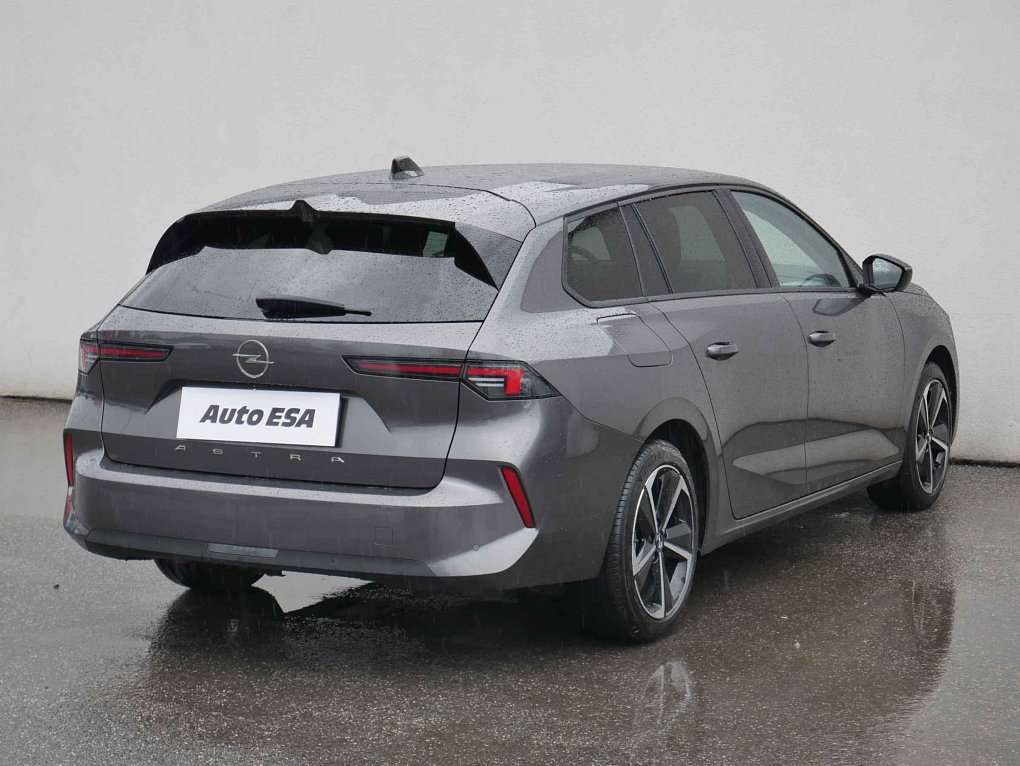 Opel Astra 1.2PT 