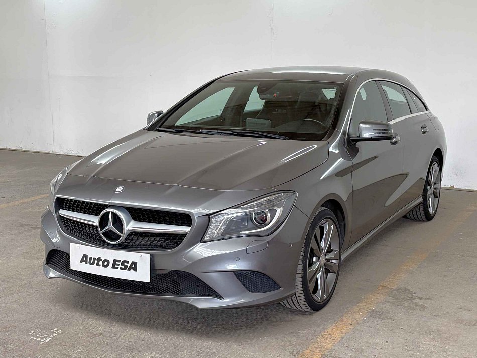 Mercedes-Benz CLA 1.6T  200