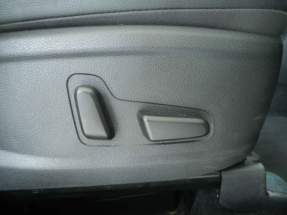 Hyundai Santa Fe 2.2 CRDi  4x4, 7míst