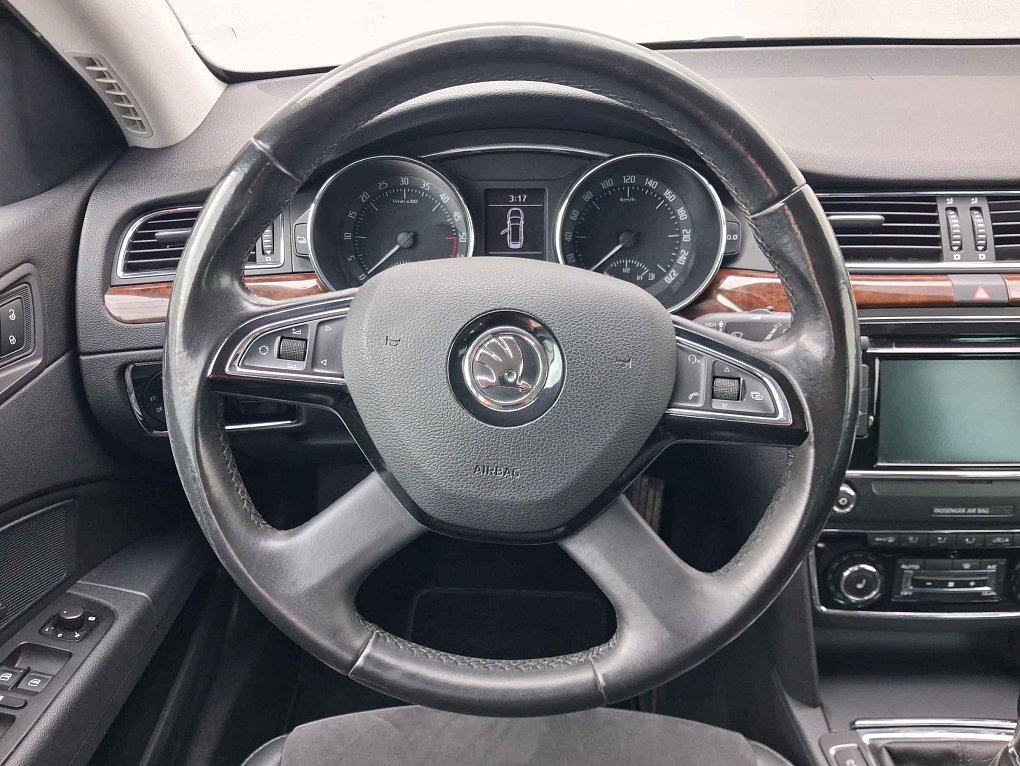 Škoda Superb II 2.0TDI Elegance 4x4