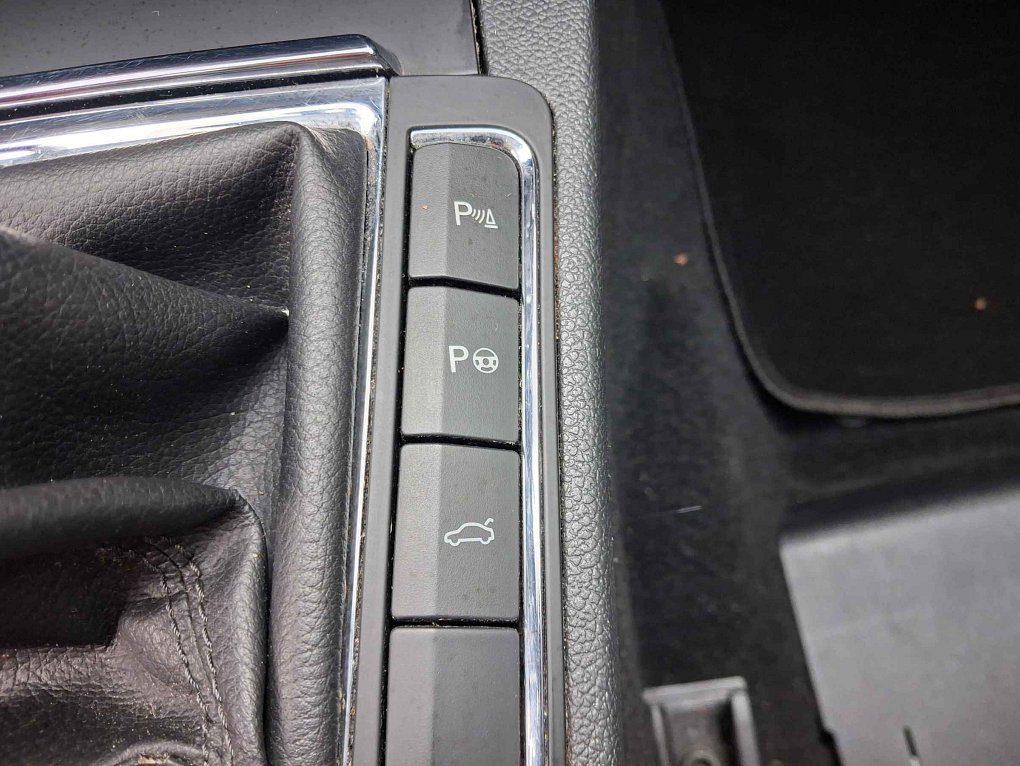 Škoda Superb II 2.0TDI Elegance 4x4