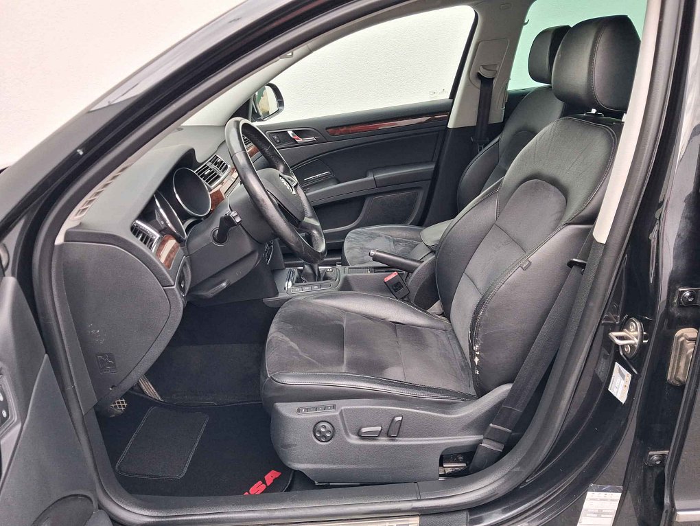 Škoda Superb II 2.0TDI Elegance 4x4
