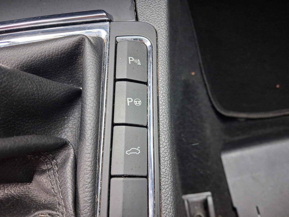 Škoda Superb II 2.0TDI Elegance 4x4