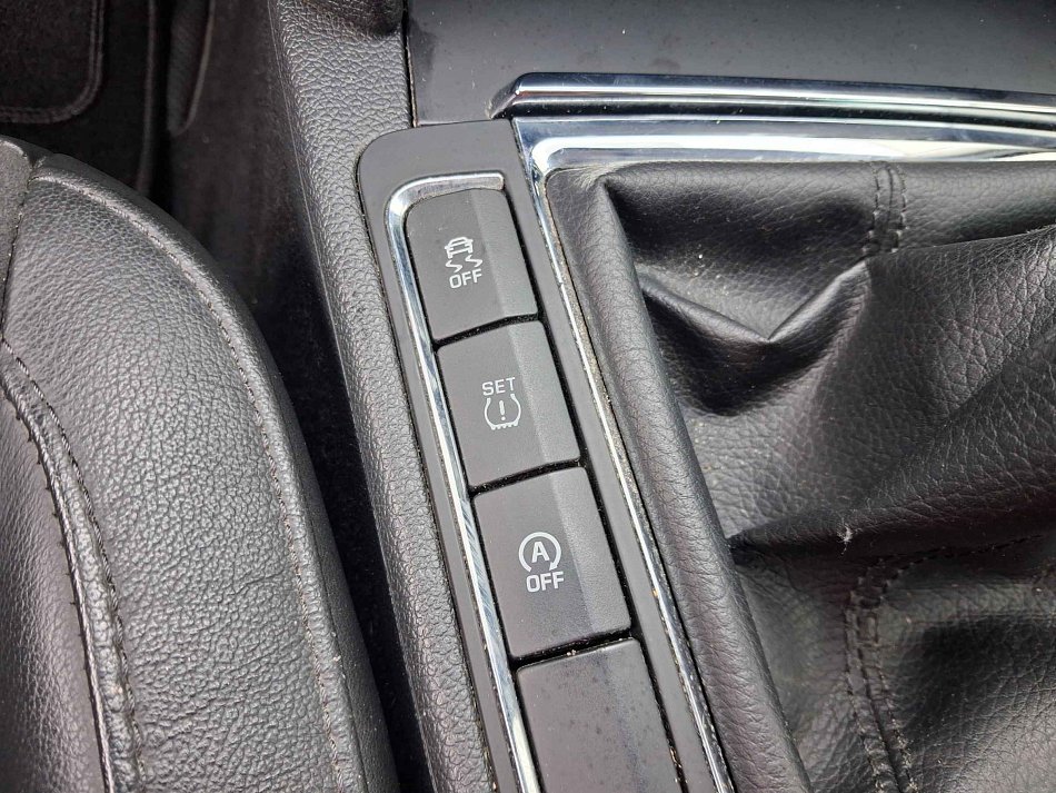 Škoda Superb II 2.0TDI Elegance 4x4