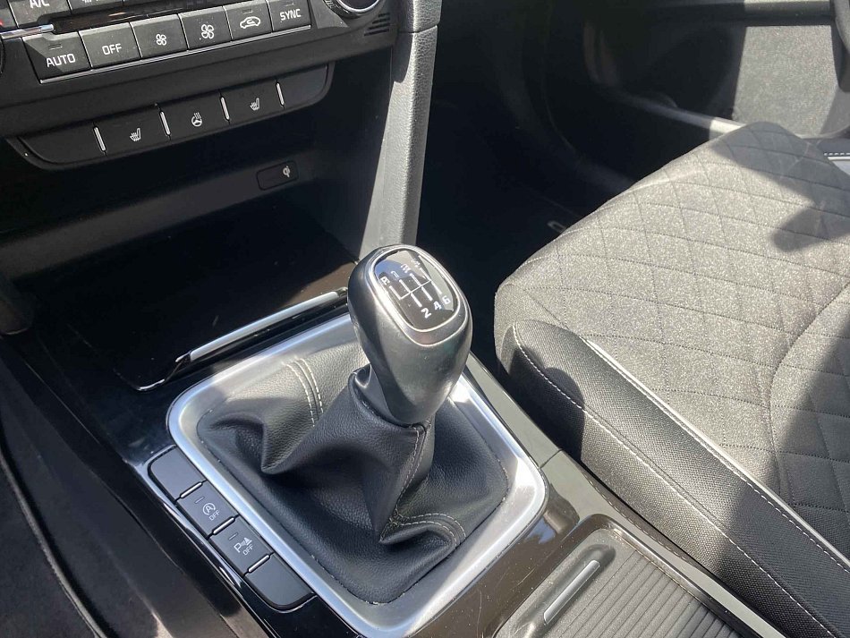 Kia Ceed 1.4 T- GDi GT Line