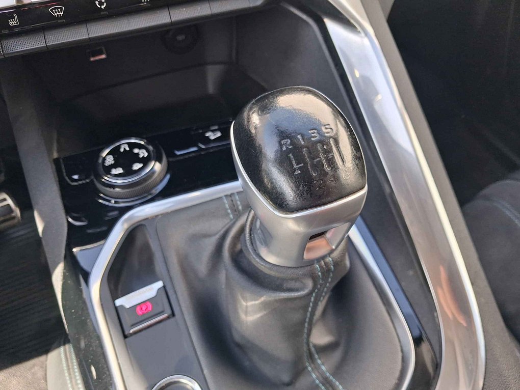 Peugeot 5008 1.2 PT Crossway