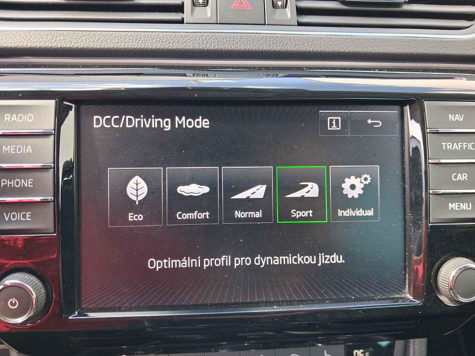 Škoda Superb III 2.0 TDi L&K