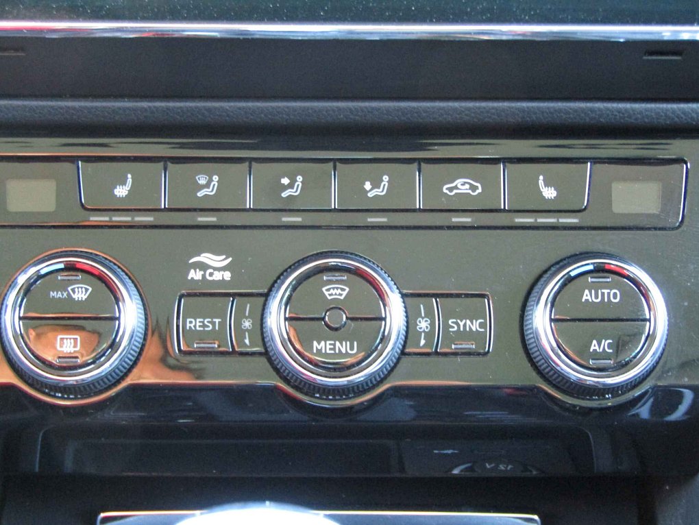 Škoda Superb III 2.0 TDi Style 4x4