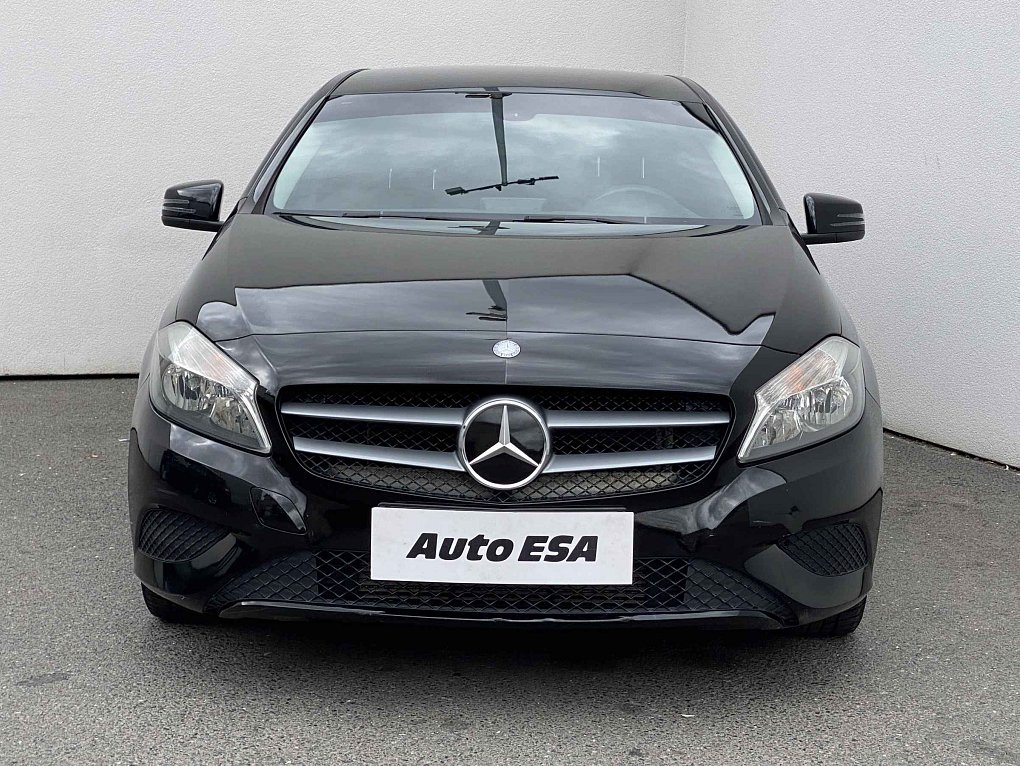 Mercedes-Benz Třída A 1.6i  A180