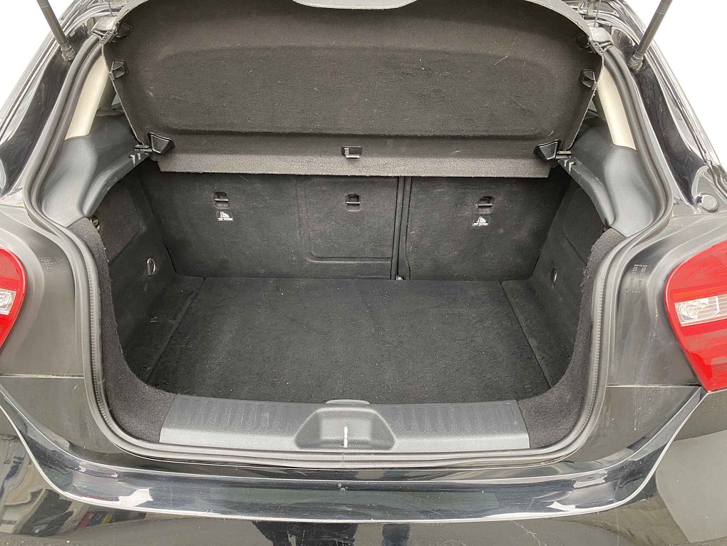 Mercedes-Benz Třída A 1.6i  A180