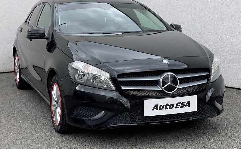 Mercedes-Benz Třída A 1.6i  A180