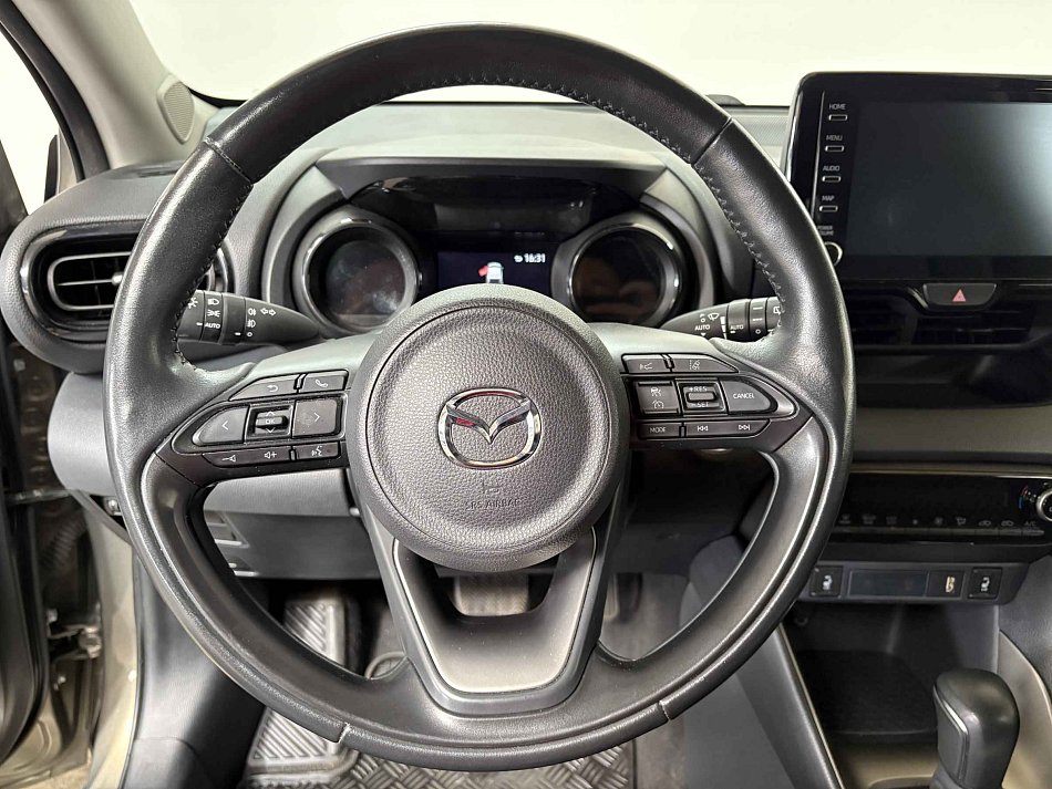 Mazda 2 1.5i 