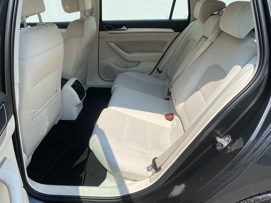 Volkswagen Passat 1.6 TDi Comfortline