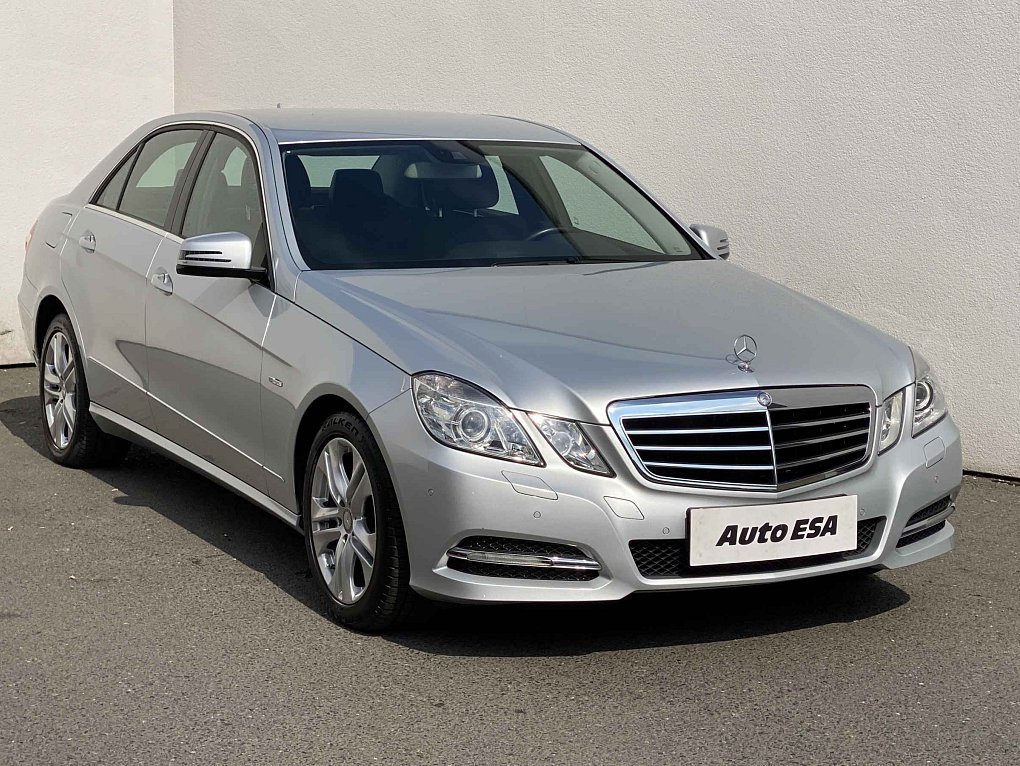Mercedes-Benz Třída E 2.2 CDi Avantgarde E200