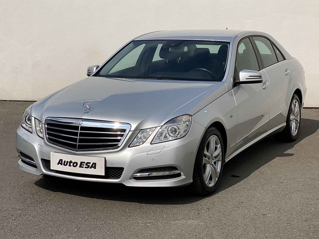 Mercedes-Benz Třída E 2.2 CDi Avantgarde E200