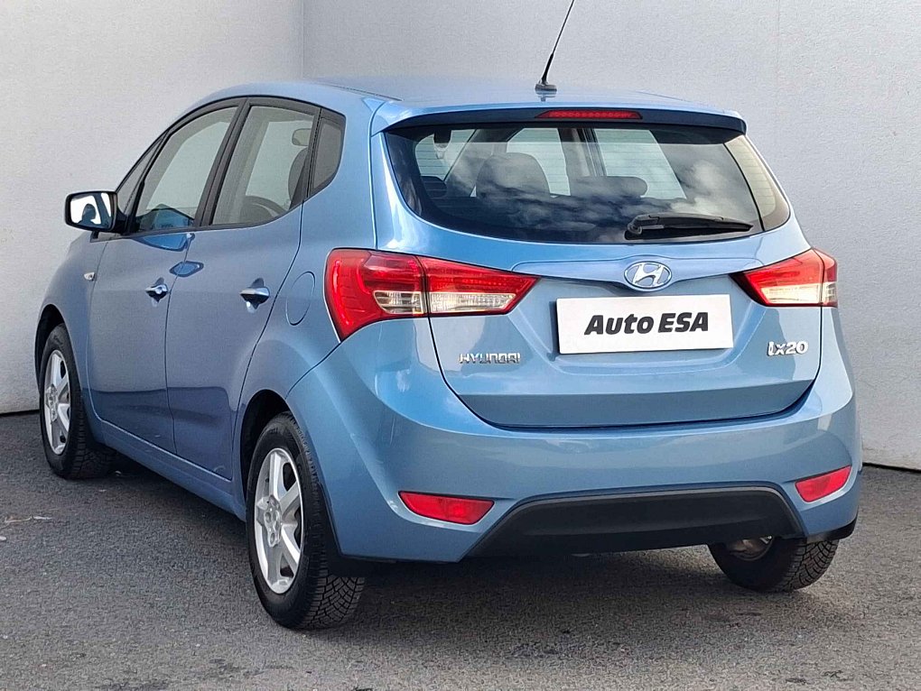 Hyundai Ix20 1.6i 