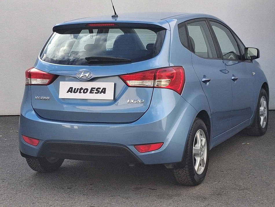 Hyundai Ix20 1.6i 
