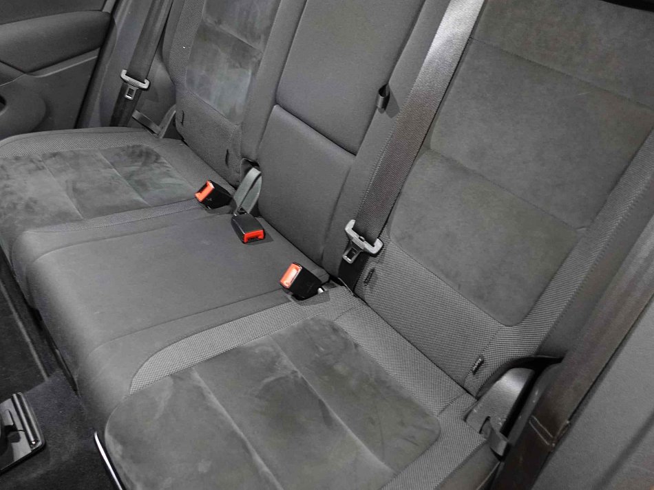 Volkswagen Tiguan 1.4TSi 