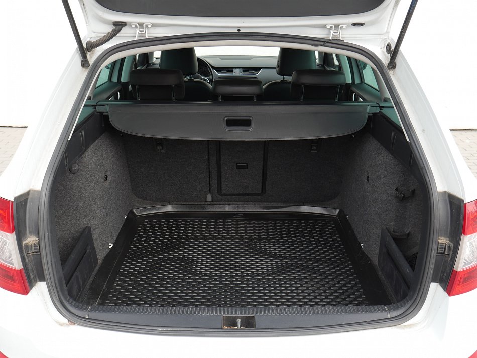 Škoda Octavia III 2.0TDi Elegance