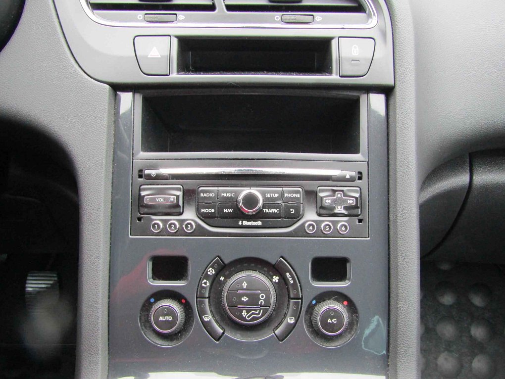 Peugeot 5008 1.6HDi 