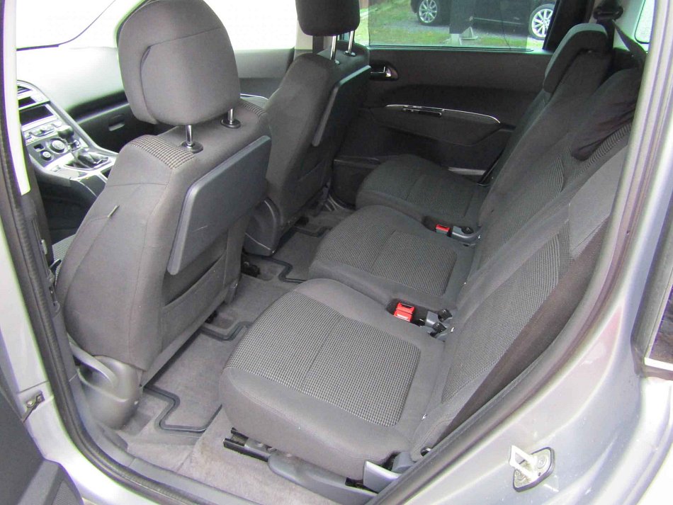 Peugeot 5008 1.6HDi 