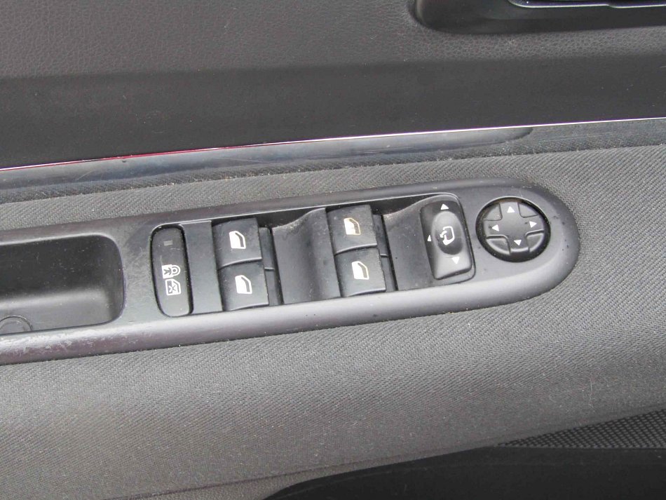 Peugeot 5008 1.6HDi 