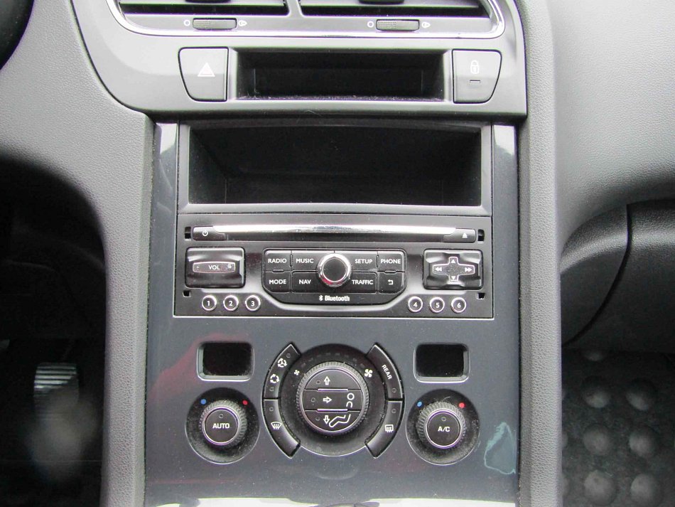 Peugeot 5008 1.6HDi 