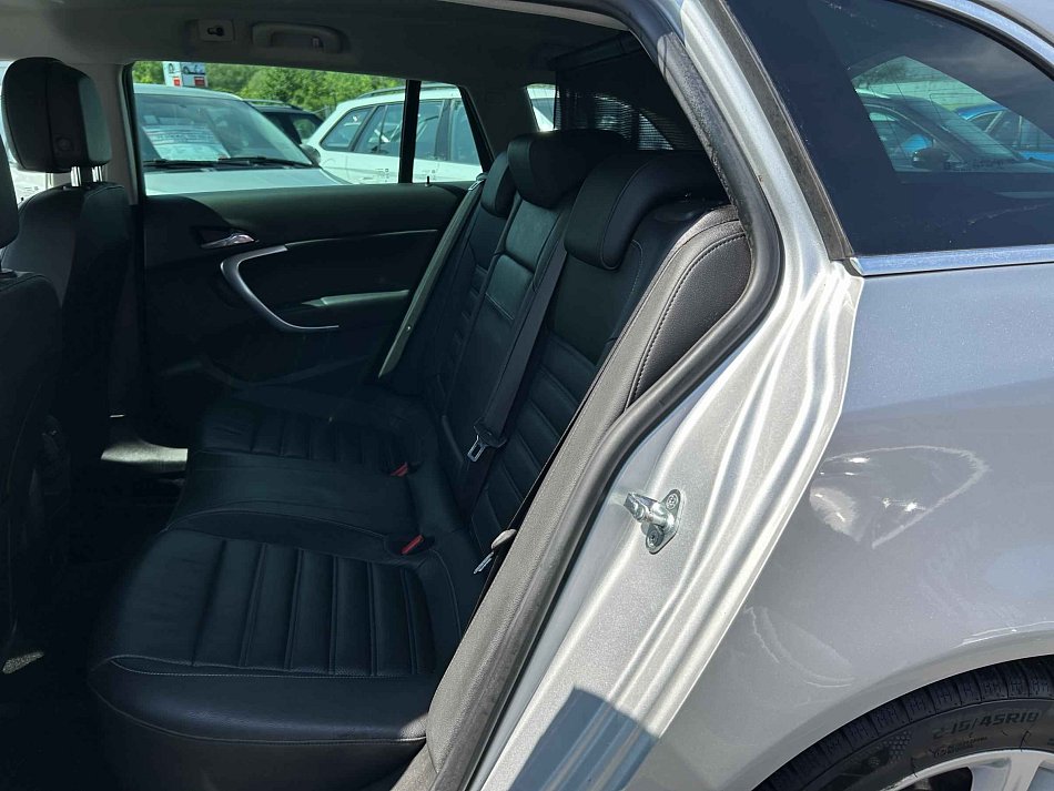 Opel Insignia 2.0CDTi 