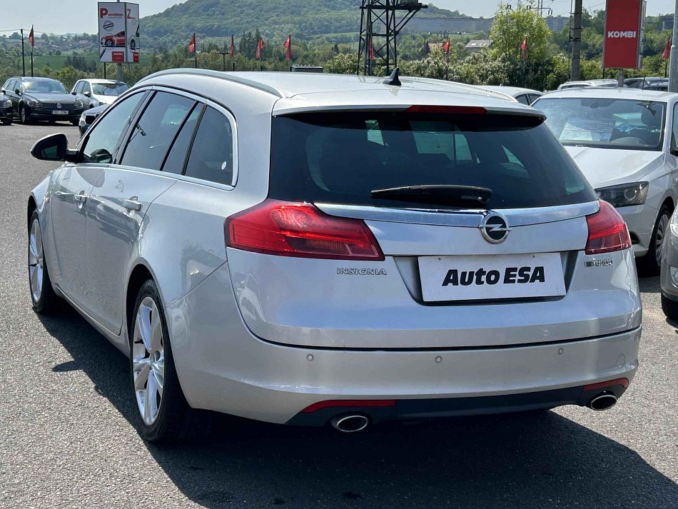 Opel Insignia 2.0CDTi 