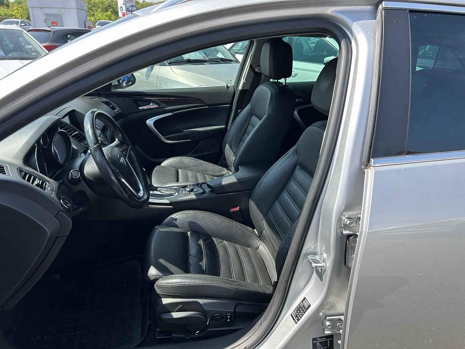 Opel Insignia 2.0CDTi 