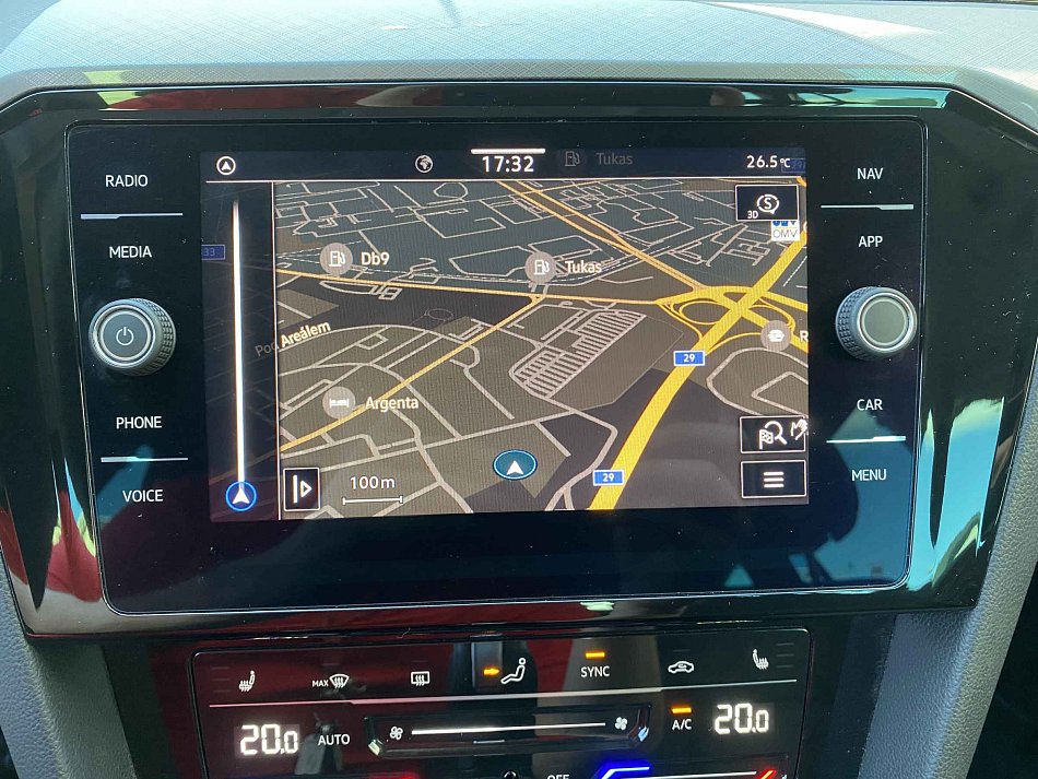 Volkswagen Passat 2.0TDi Business