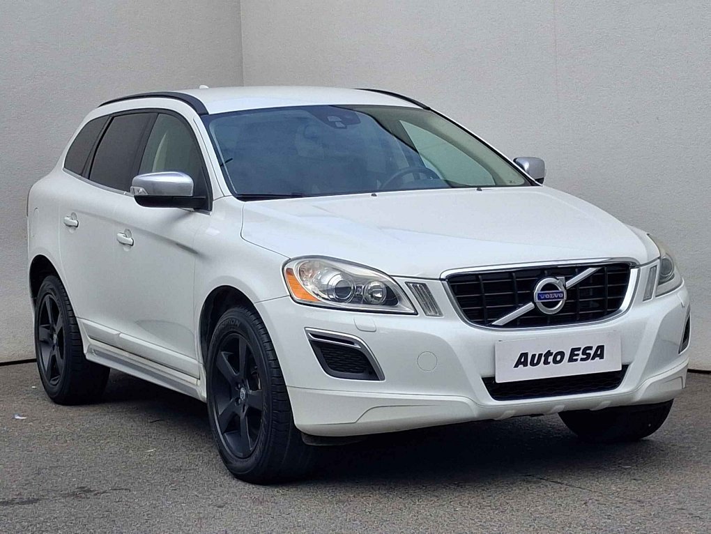 Volvo XC60 2.4 D5 R-design AWD