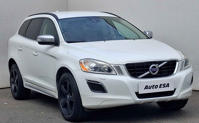 Volvo XC60 2.4 D5 R-design AWD