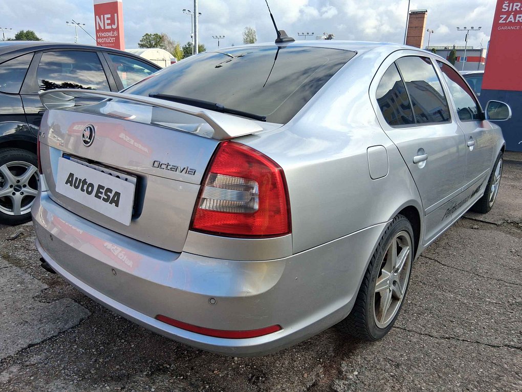 Škoda Octavia II 2.0 TDi RS