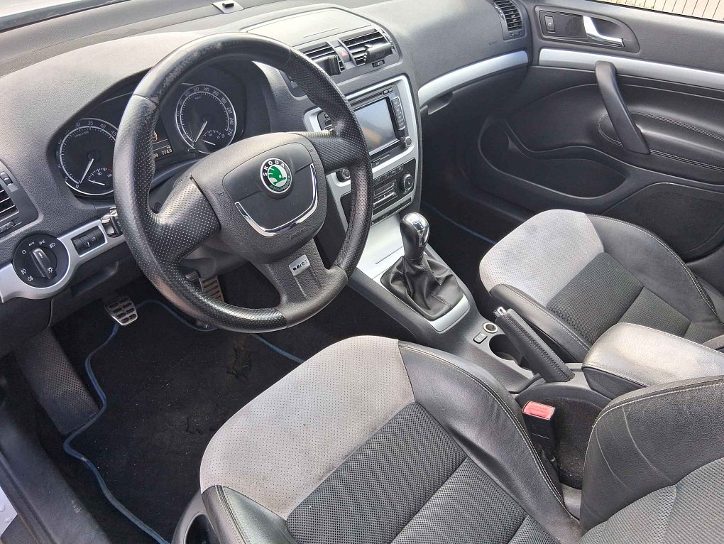 Škoda Octavia II 2.0 TDi RS