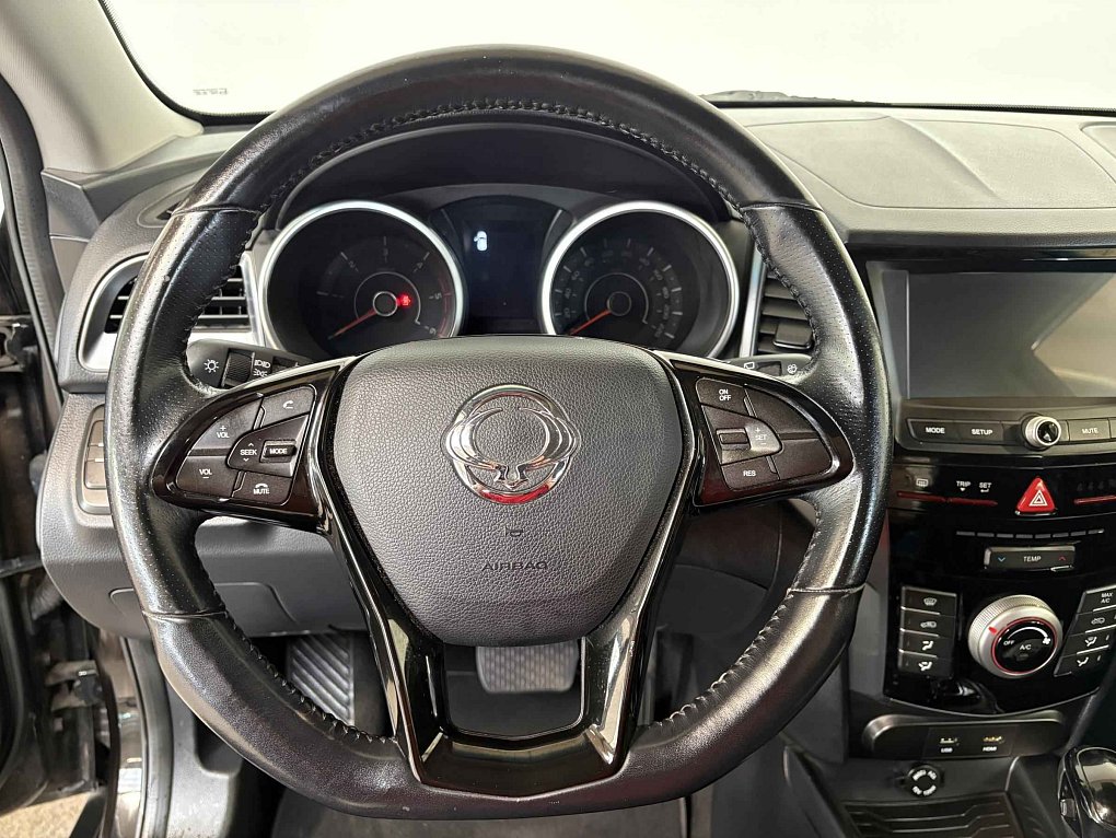 SsangYong XLV 1.6 D  4WD