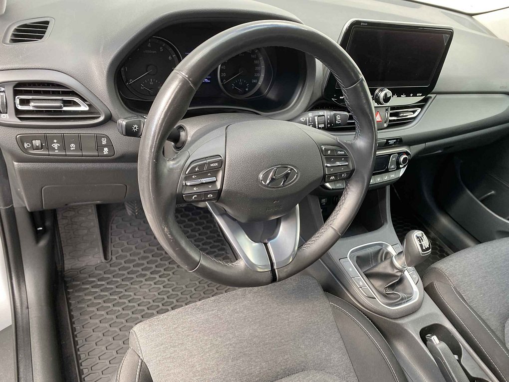 Hyundai I30 1.5 DPi Smart