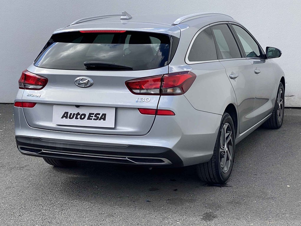 Hyundai I30 1.5 DPi Smart
