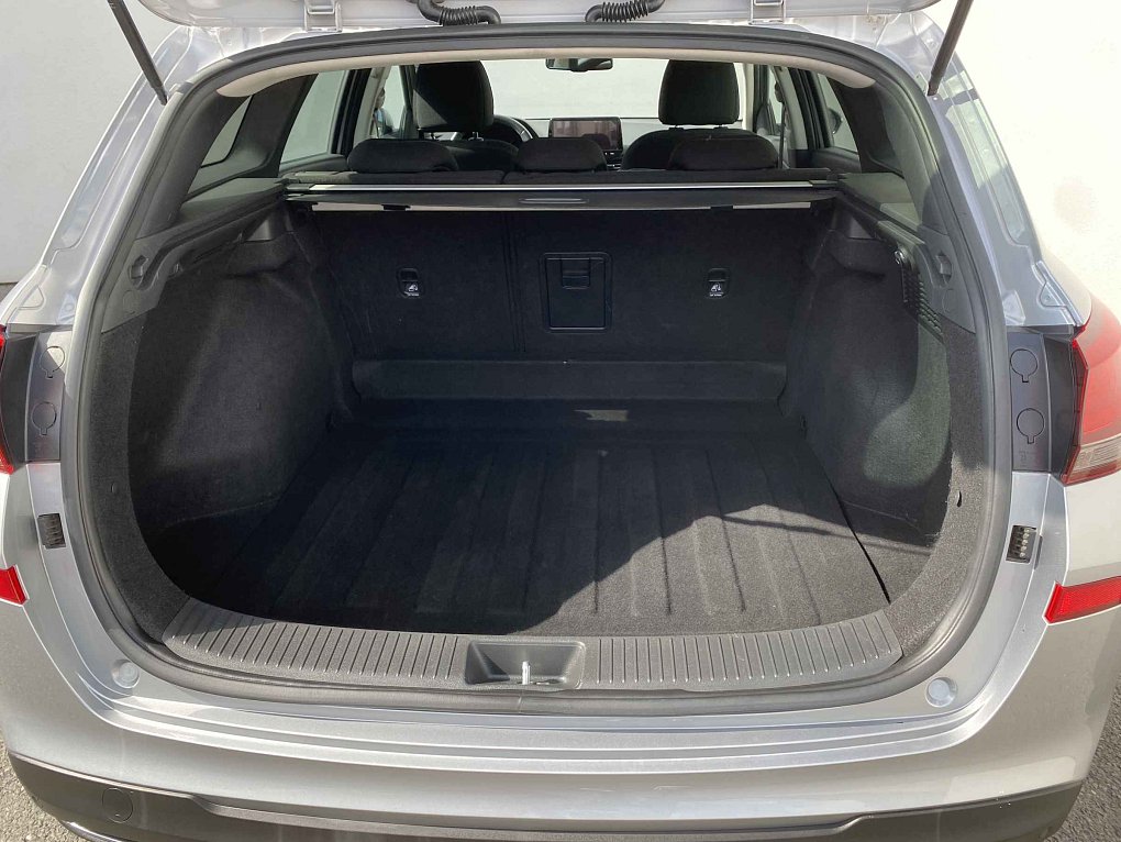 Hyundai I30 1.5 DPi Smart